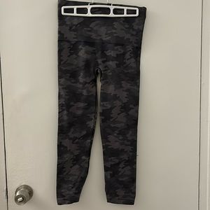 Spanx camouflage leggings